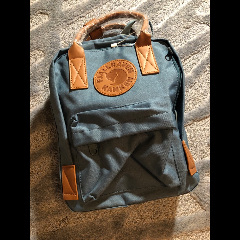 Kanken mini back